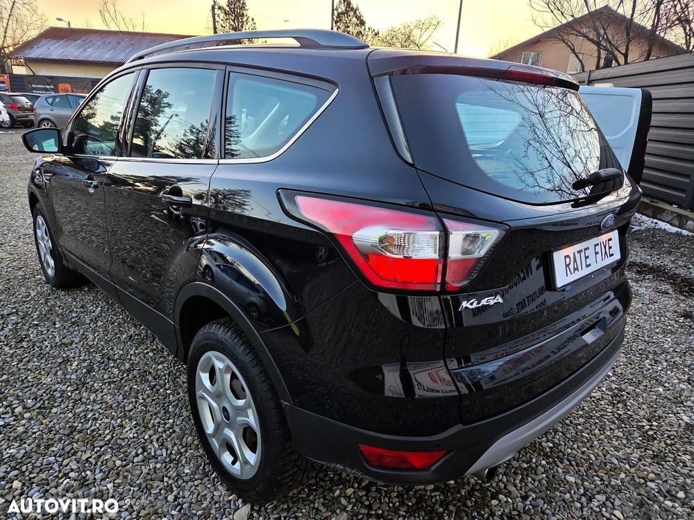 Ford Kuga 1.5 TDCi 2x4 Business Edition - 4