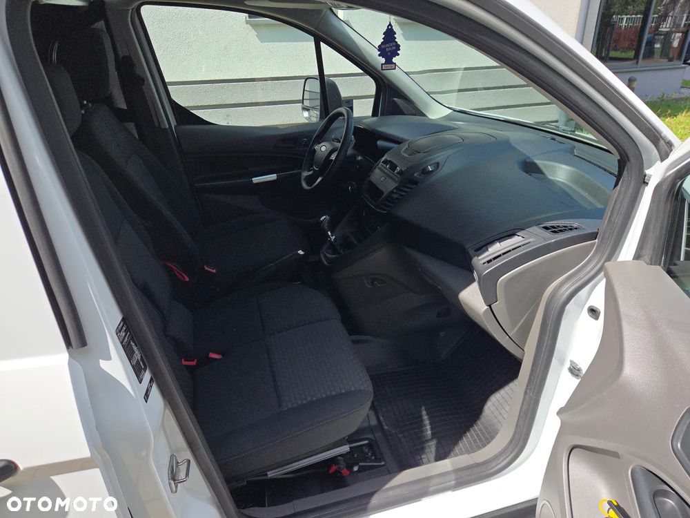 Ford Transit Connect - 13