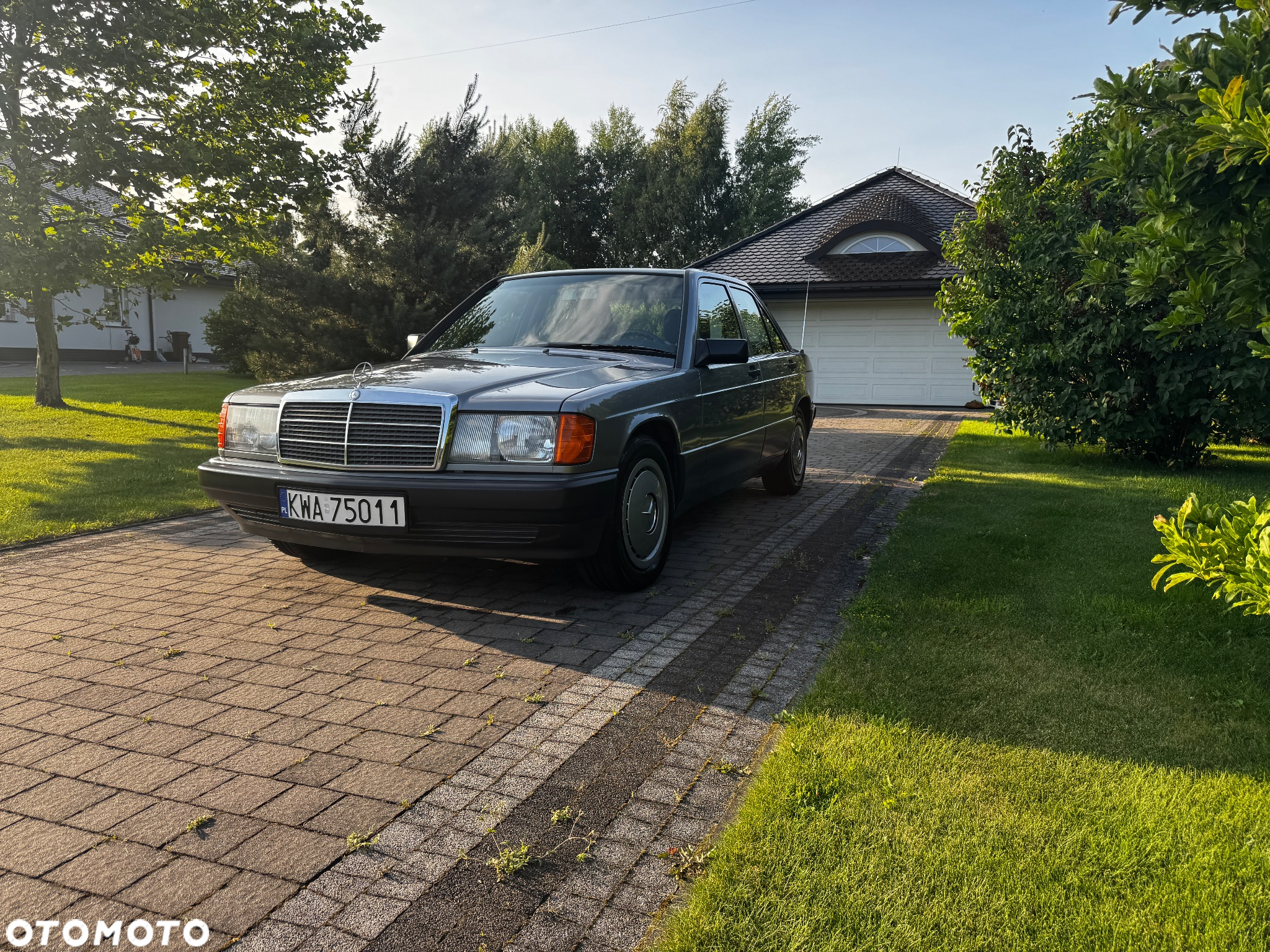 Mercedes-Benz W201 (190) - 3