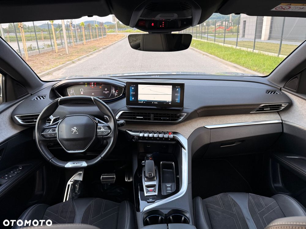 Peugeot 3008 1.6 PureTech GT S&S EAT8 - 24
