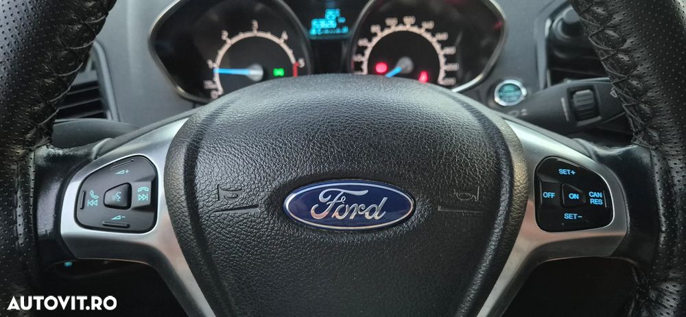 Ford EcoSport 1.5 TDCi Titanium - 9