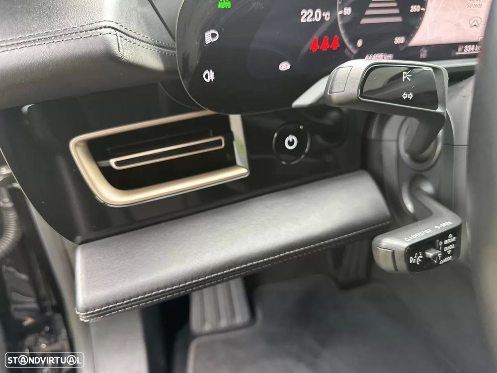 Porsche Taycan Turbo S — fotografia 48