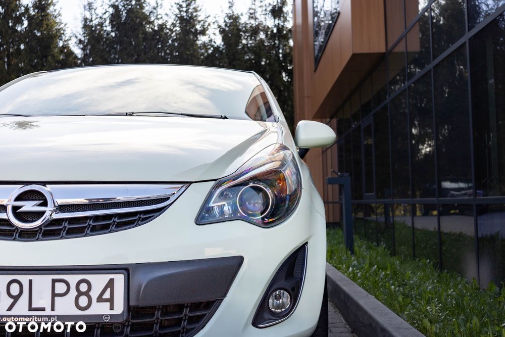 Opel Corsa 1.4 16V Edition 150 - 4