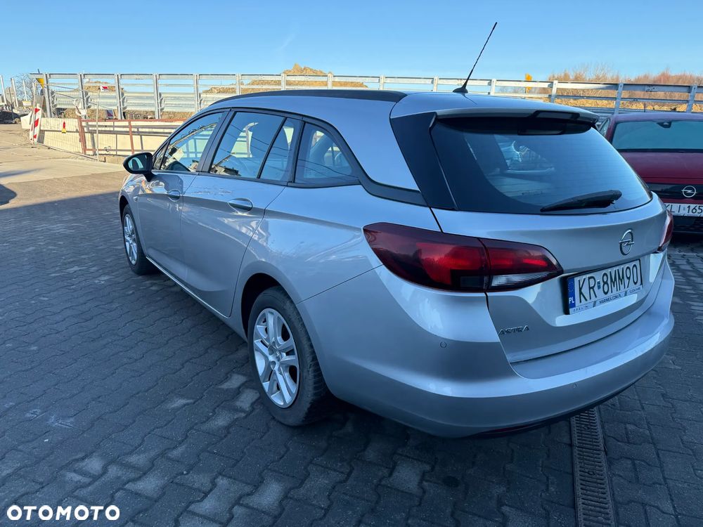 Opel Astra 1.4 T Enjoy - 4