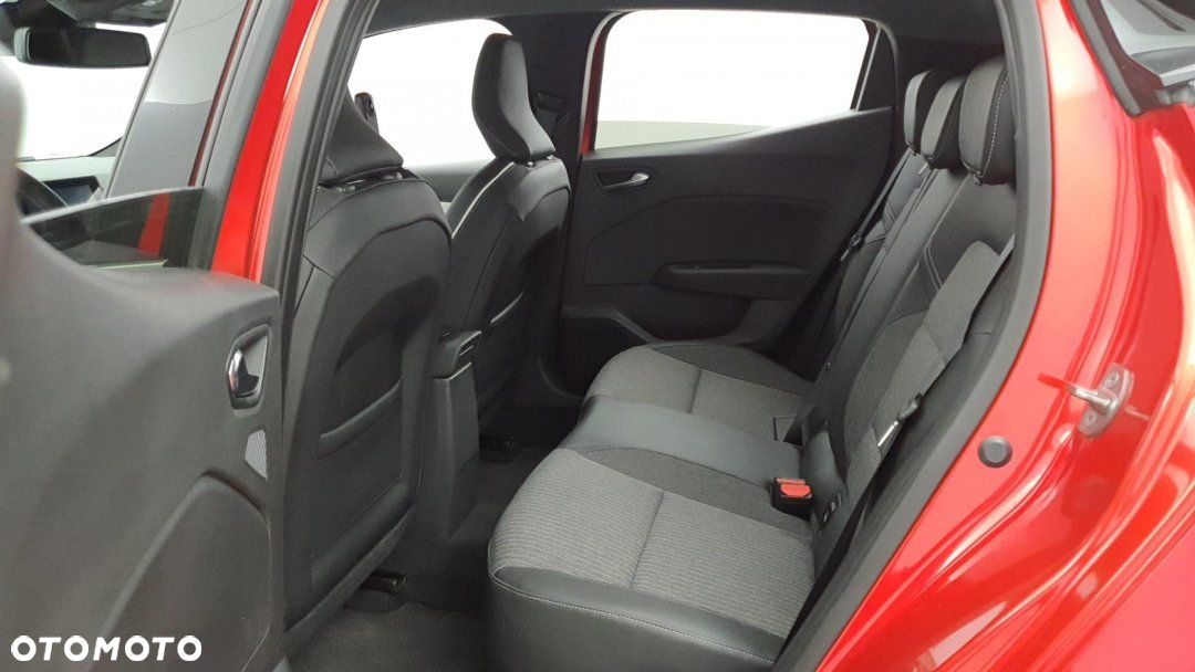 Renault Clio - 19