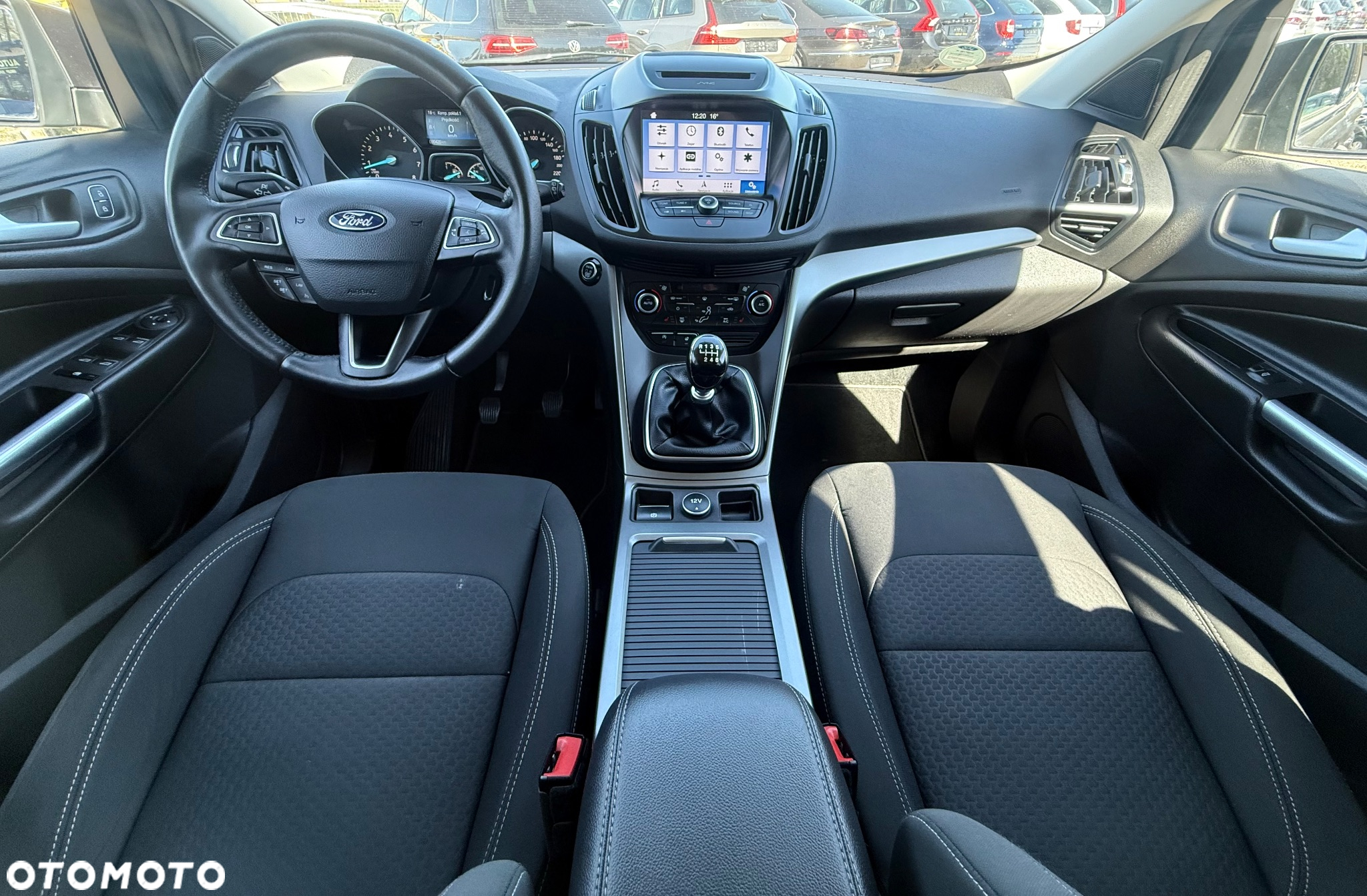Ford Kuga 1.5 EcoBoost 2x4 Trend - 16