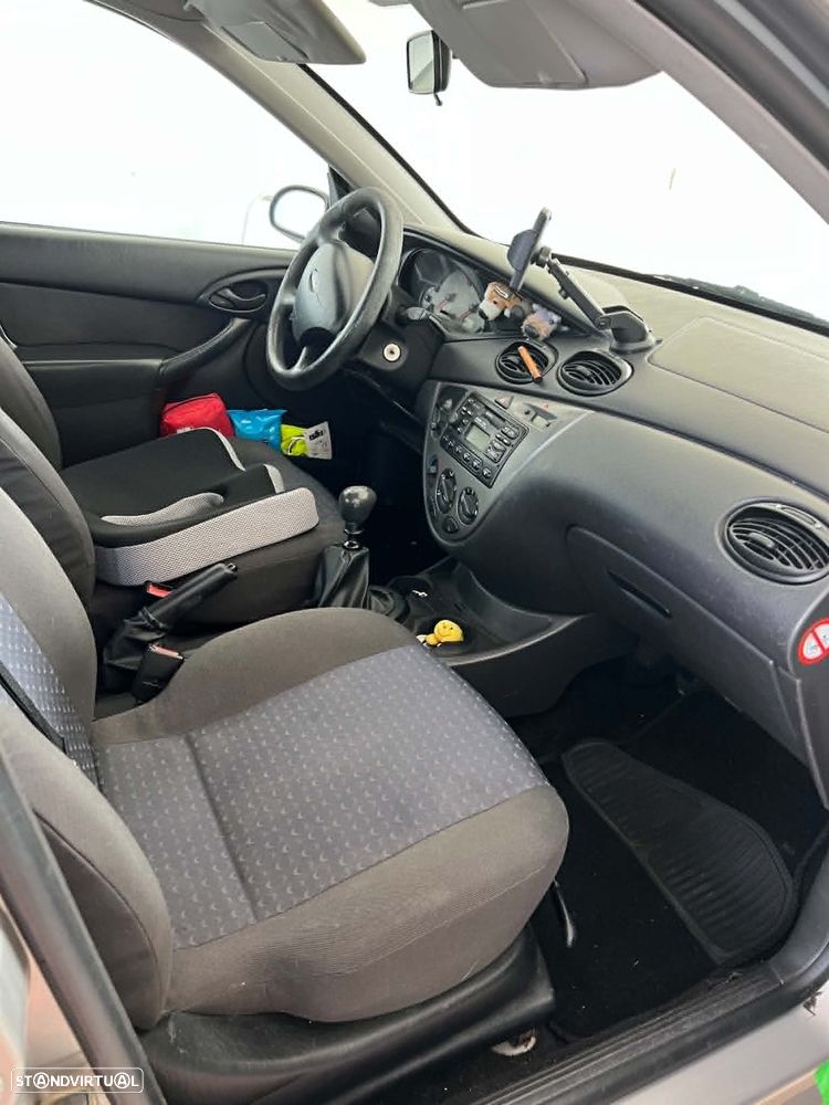 Ford Focus 1.8 TDdi Comfort - 5