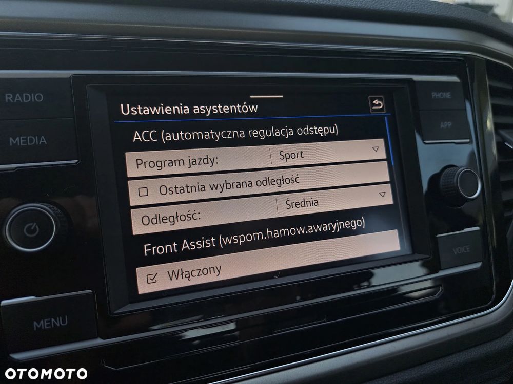 Volkswagen T-Roc - 31