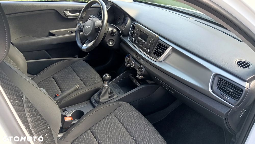 Kia Rio 1.2 Edition 7 - 11