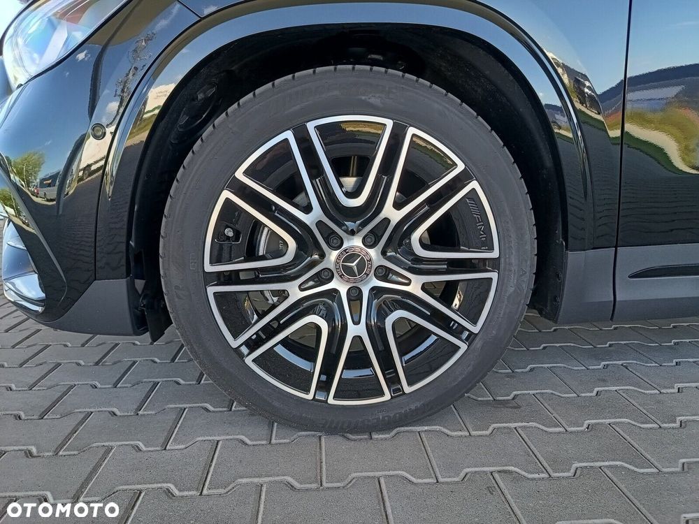 Mercedes-Benz GLA - 27