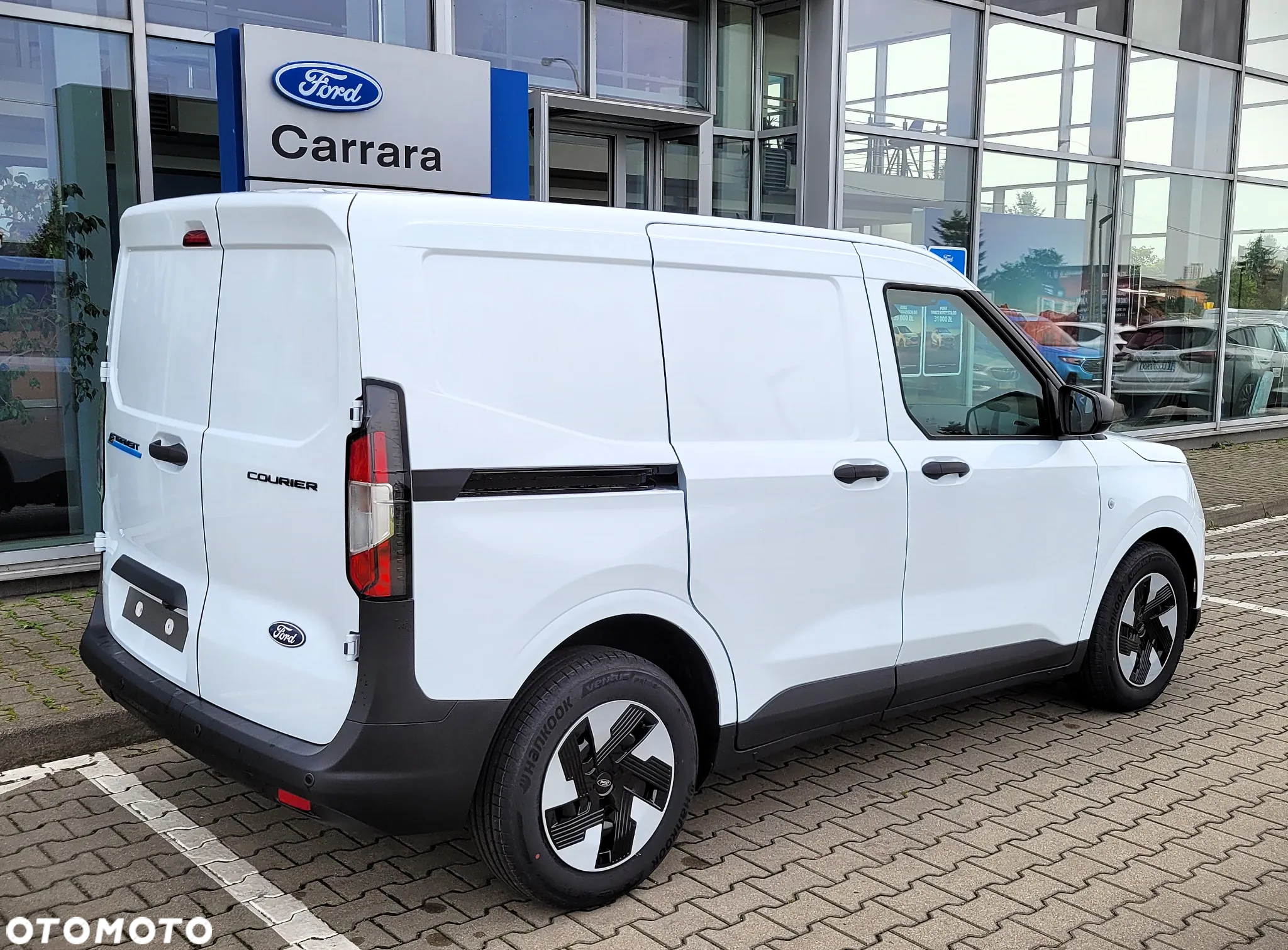 Ford Transit Courier - 6