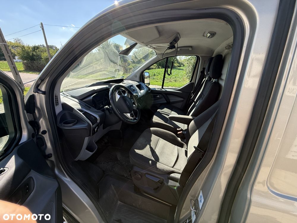 Ford Transit Custom - 8