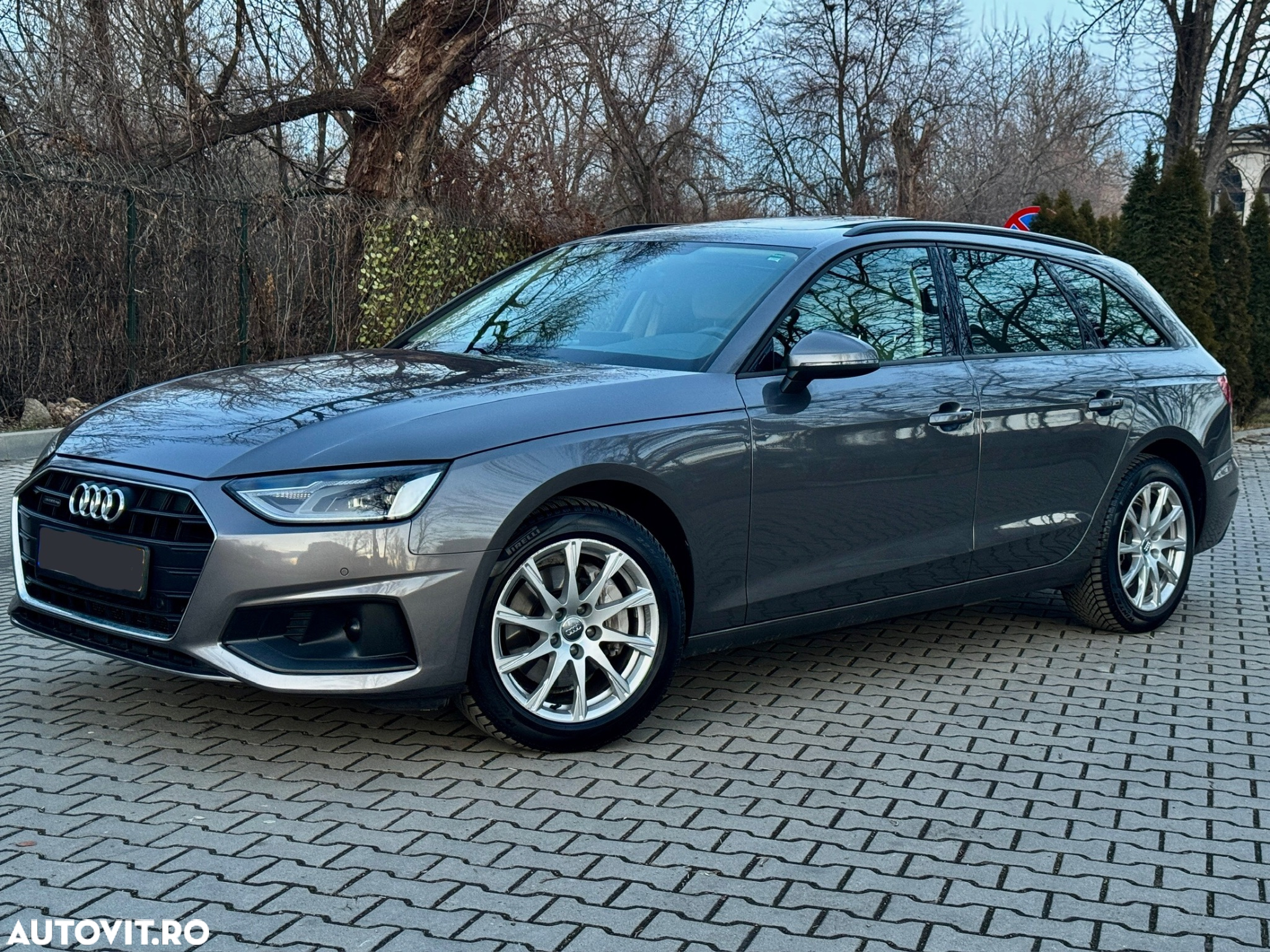 Audi A4 Avant 2.0 40 TDI quattro S tronic Advanced - 6