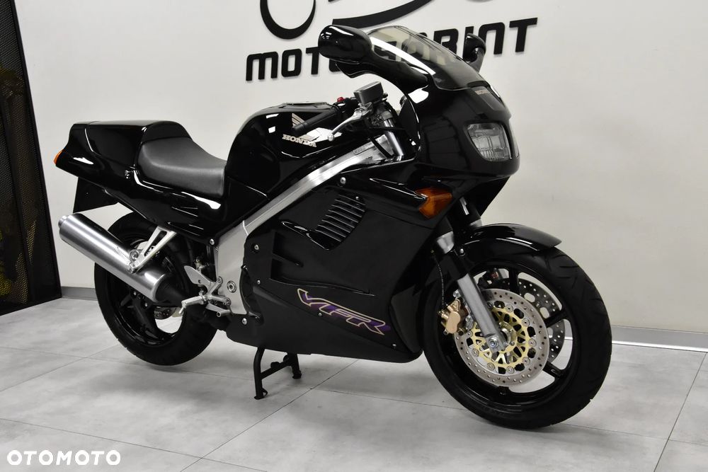 Honda VFR - 5