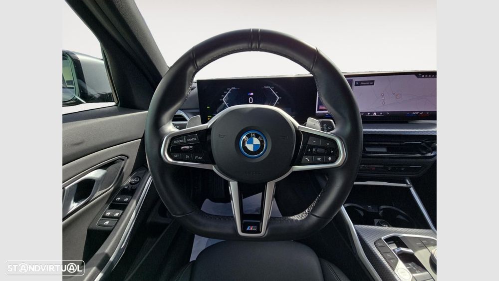 BMW 330 e Pack Desportivo M Auto - 12