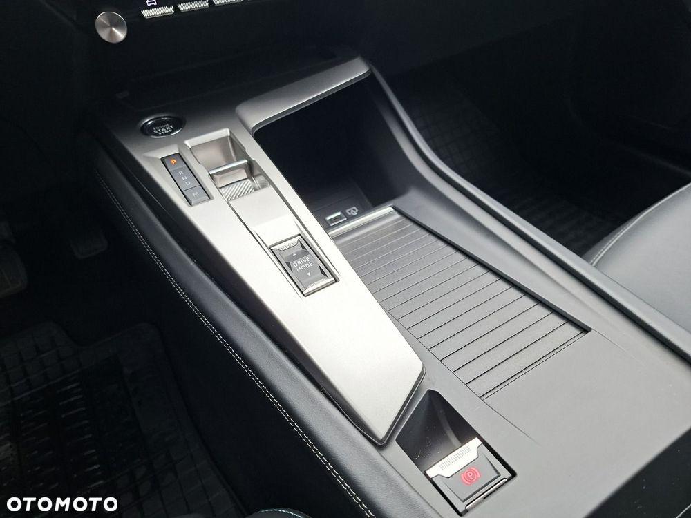 Peugeot 308 1.2 PureTech Allure Pack S&S EAT8 - 26