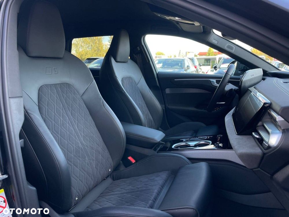 Audi A6 Avant - 26