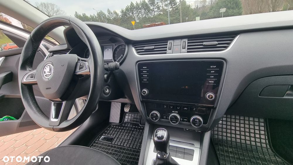 Skoda Octavia 1.6 TDI Ambition - 11