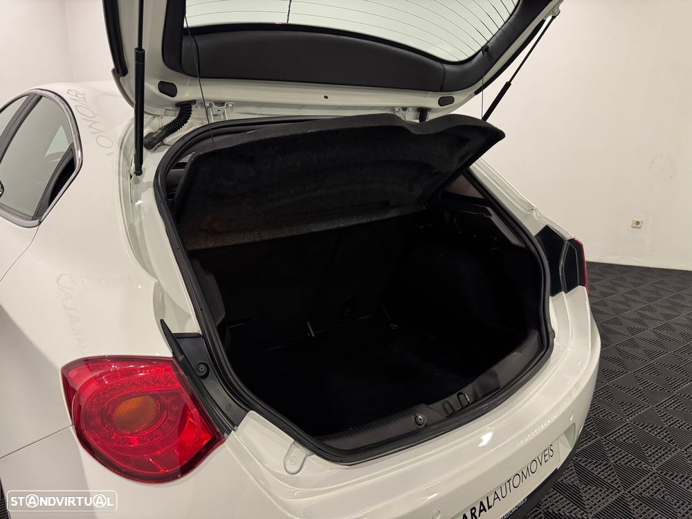 Alfa Romeo Giulietta 1.6 JTDM Distinctive - 46