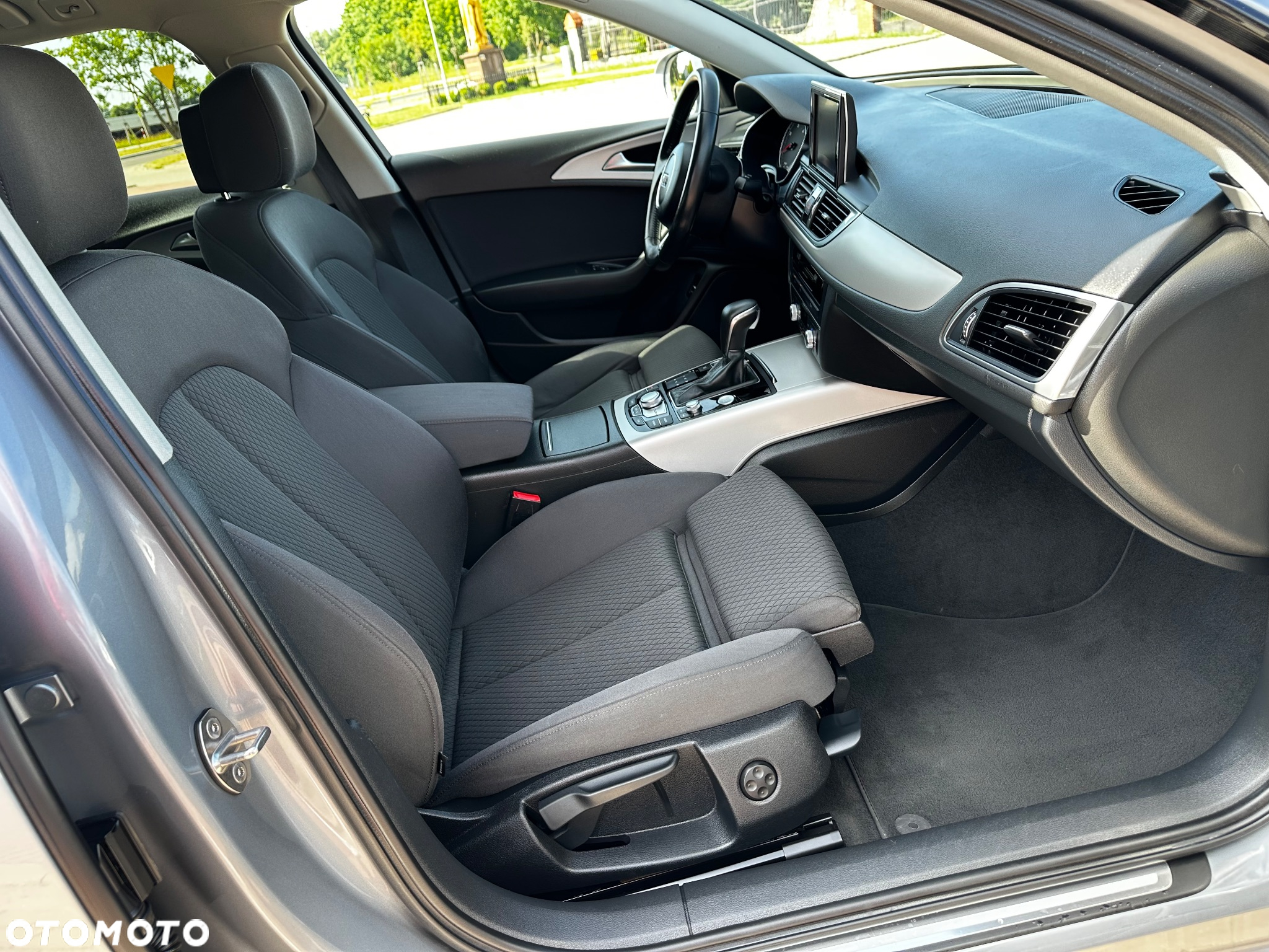 Audi A6 Avant 2.0 TDI Ultra S tronic - 10