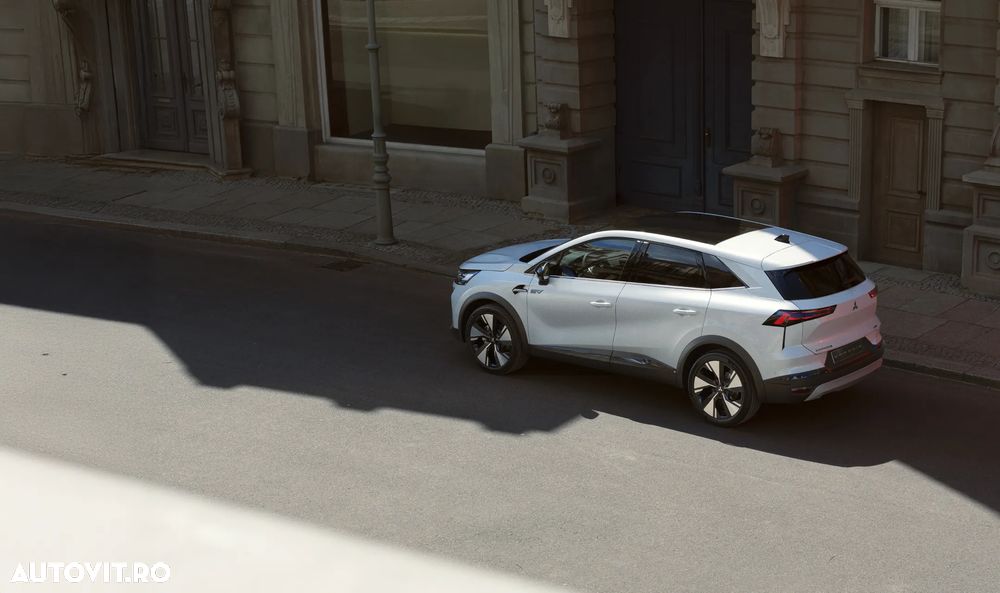 Mitsubishi Grandis - 3