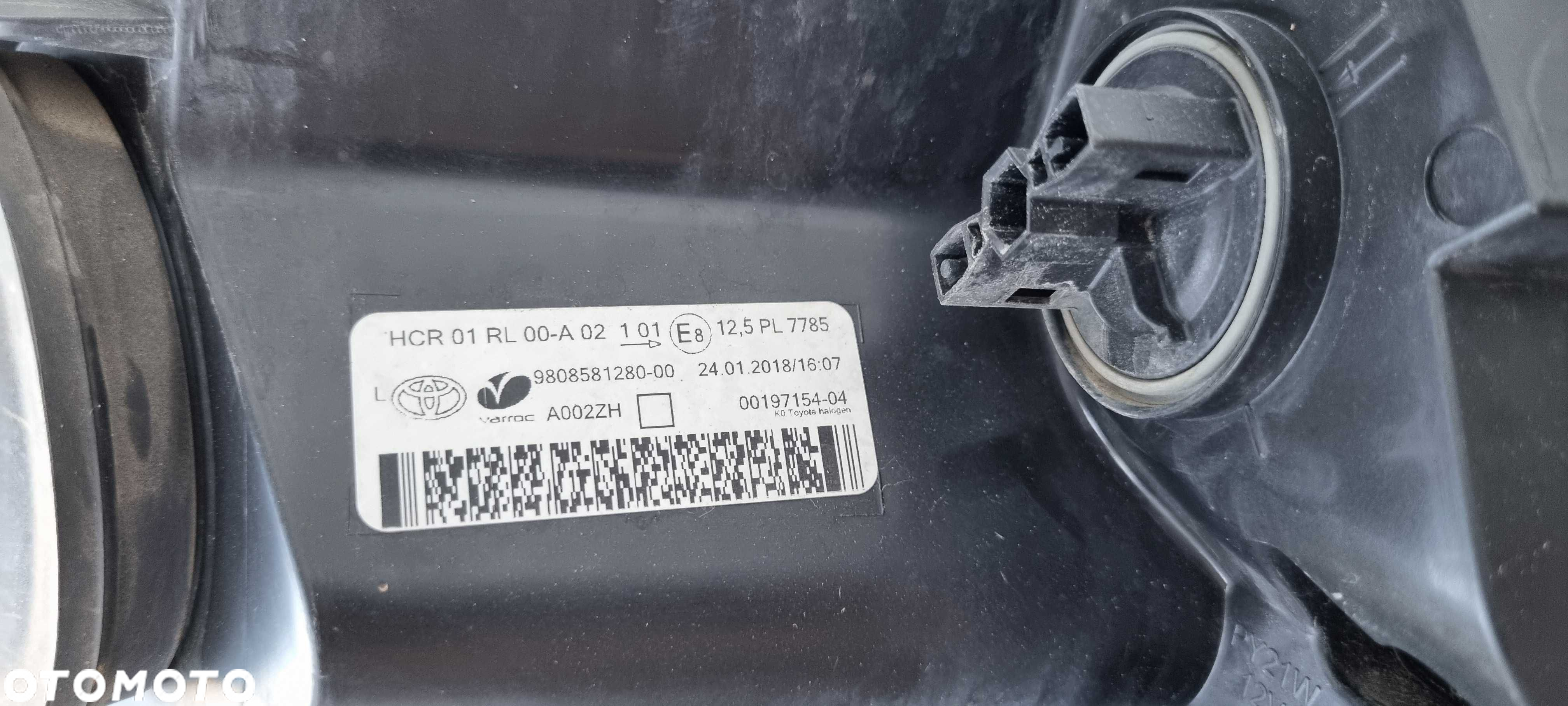 TOYOTA Proace II r16- Lampa Reflektor Lewa Brak uchwytu - 3