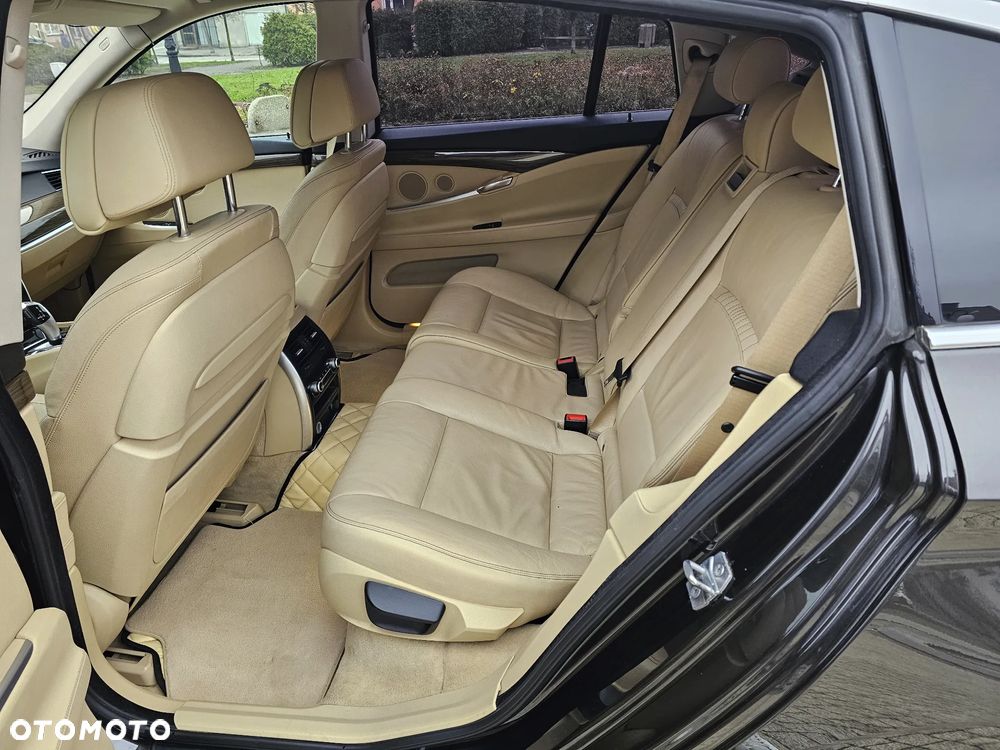 BMW 5GT 530d xDrive Luxury Line - 13