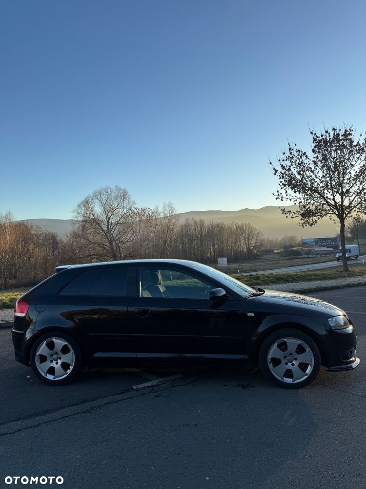 Audi A3 3-drzwiowe 1.6 Ambition - 4