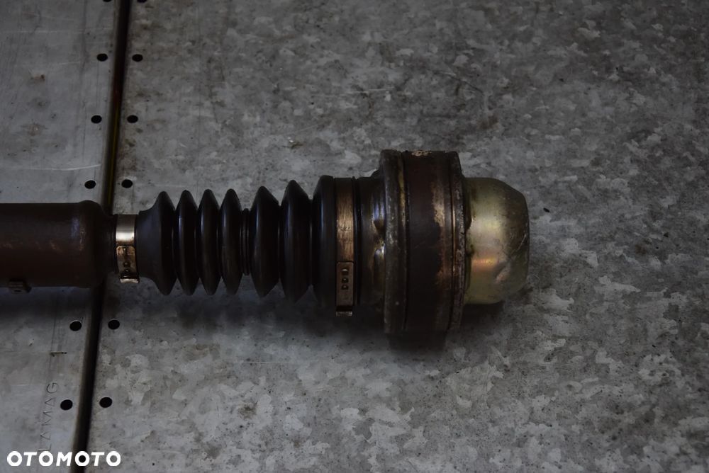 JEEP GRAND CHEROKEE WJ 4.0 WAŁ NAPĘDOWY PRZÓD - 2