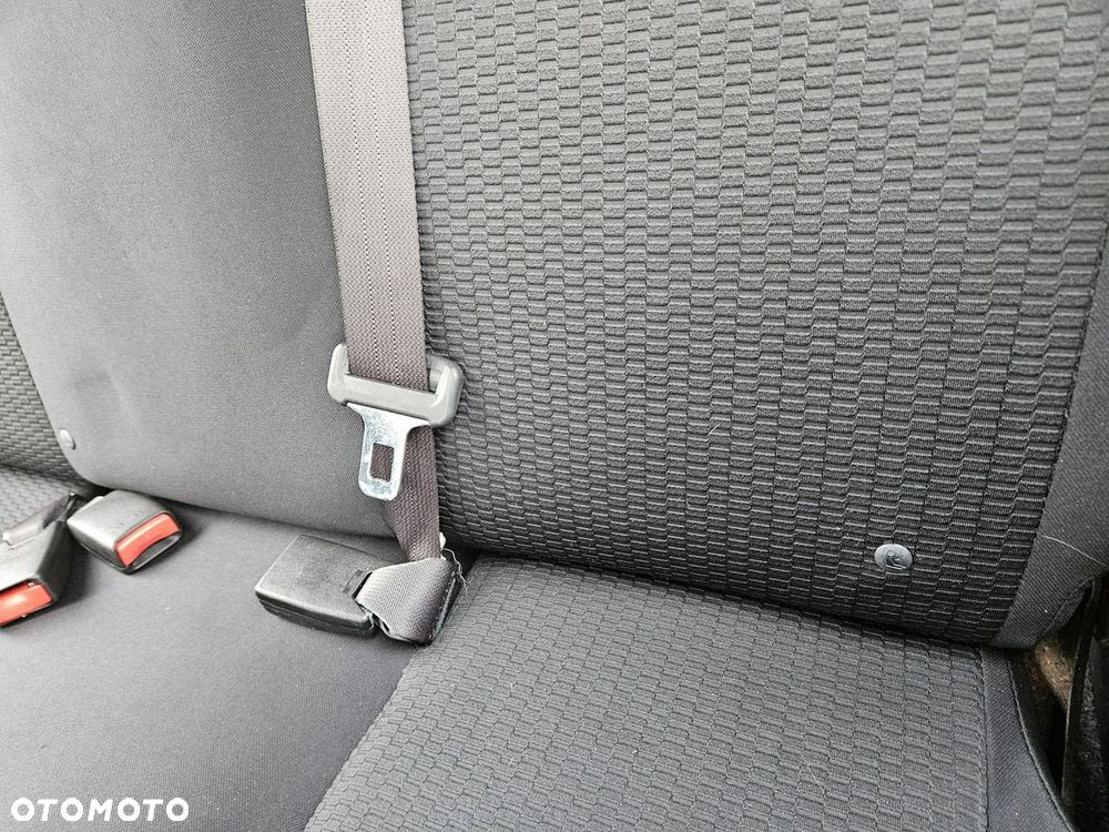 Nissan Micra - 16