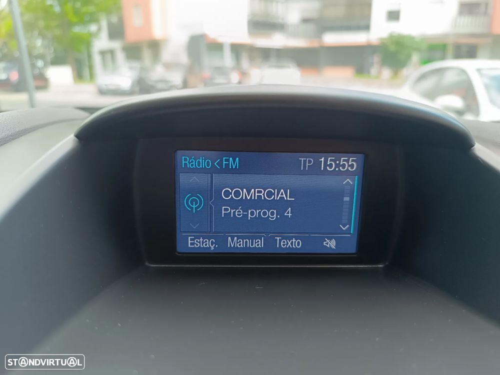 Ford Fiesta 1.5 TDCi Titanium - 34