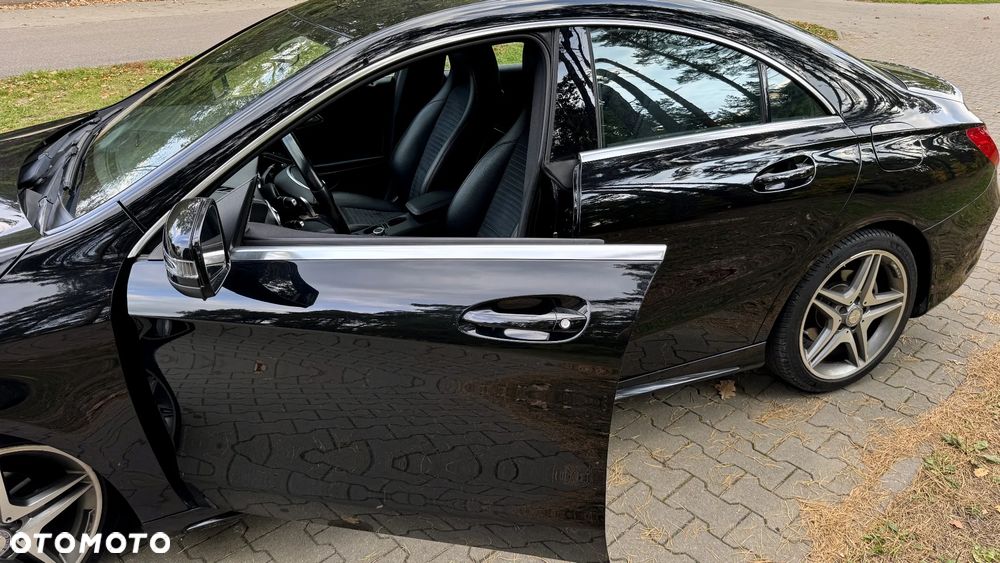 Mercedes-Benz CLA 180 7G-DCT AMG Line - 26