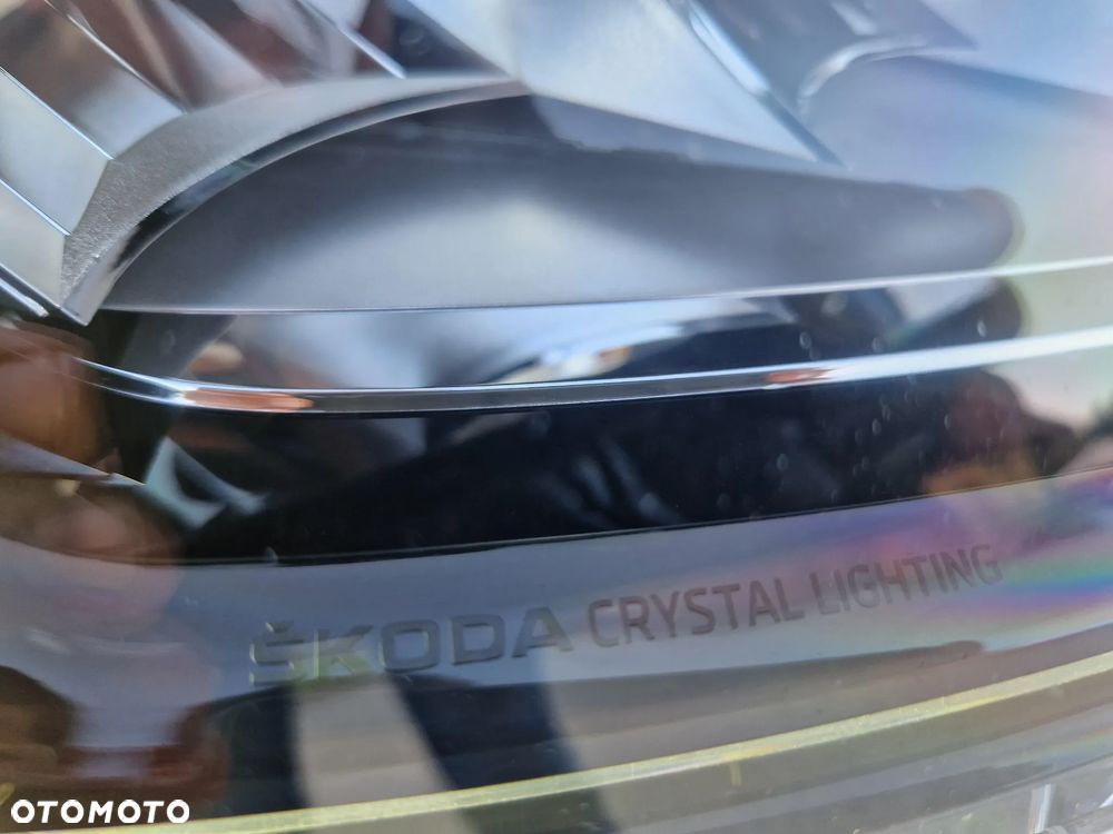 Skoda Superb 2.0 TDI SCR Ambition - 4