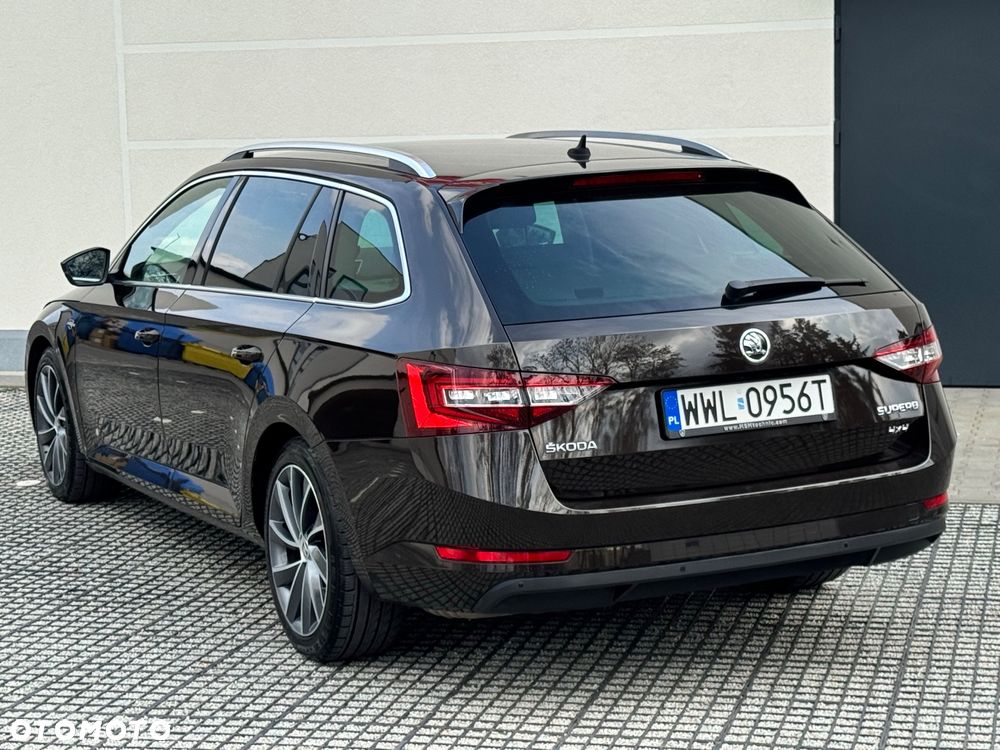 Skoda Superb 2.0 TDI 4x4 L&K DSG - 7