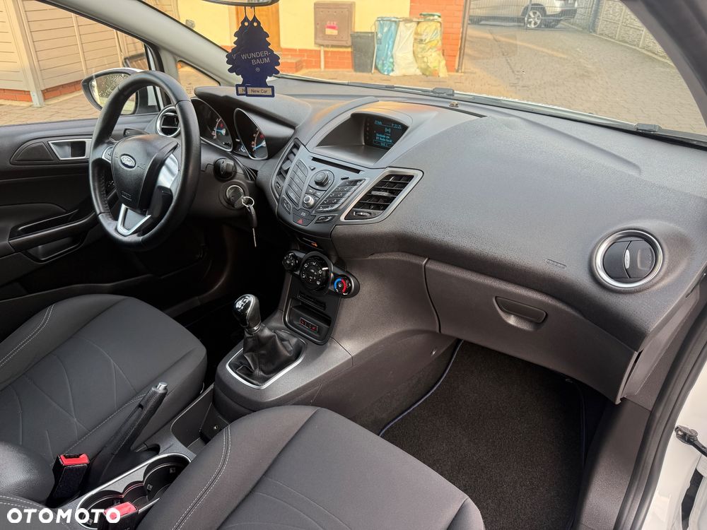 Ford Fiesta 1.0 Champions Edition - 22