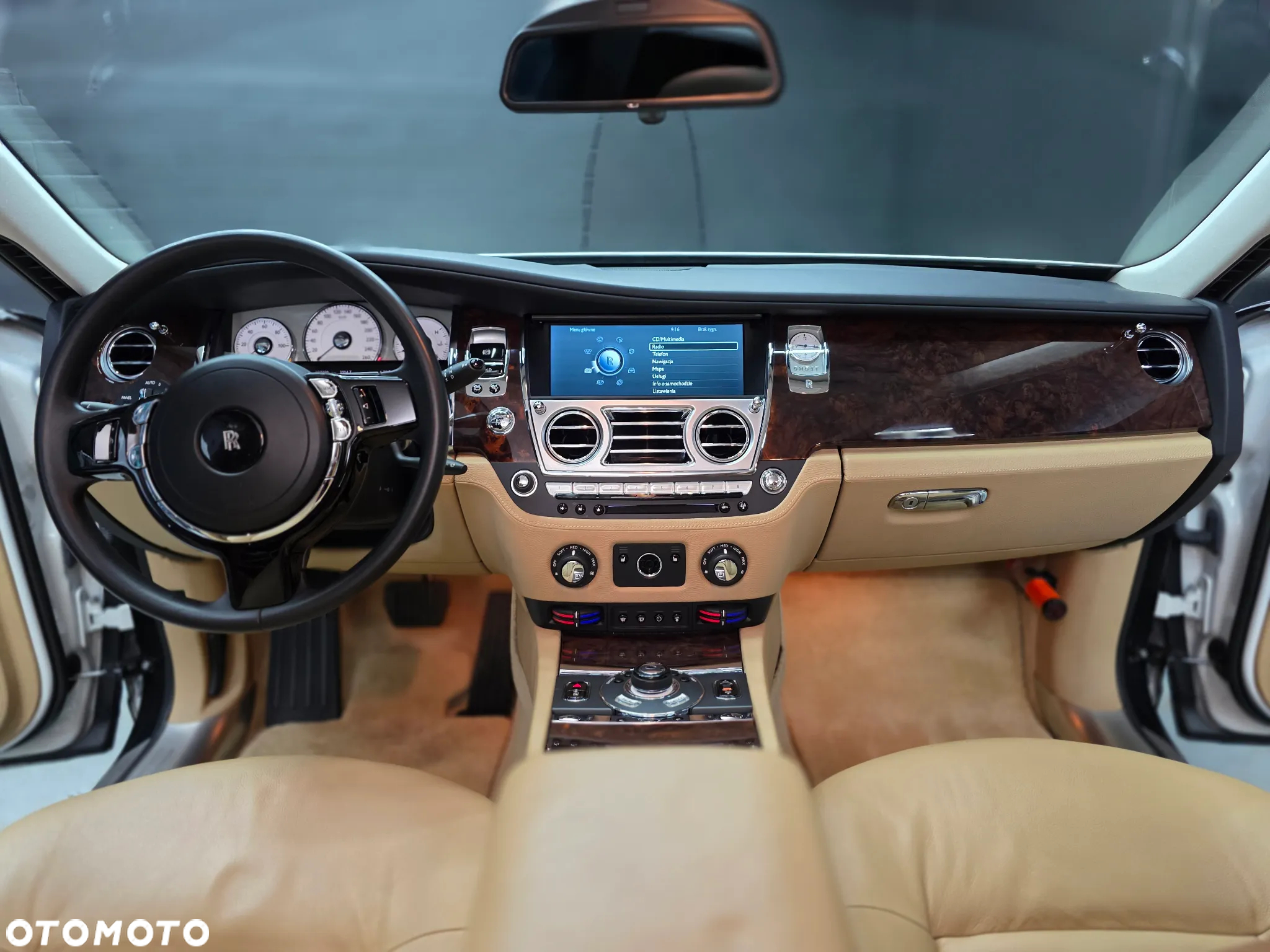 Rolls-Royce Ghost Standard - 16