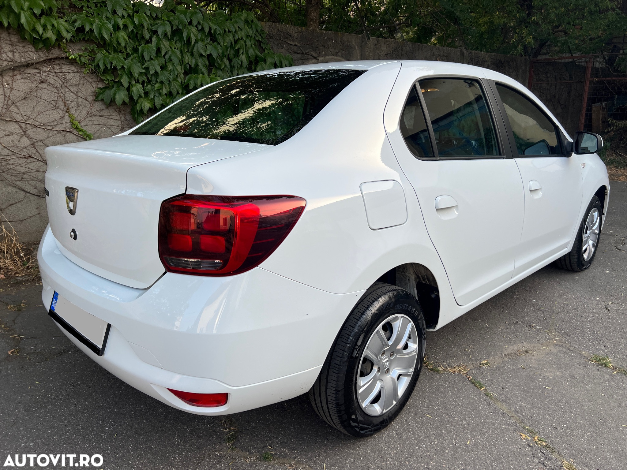 Dacia Logan 1.0 SCe Ambiance - 2