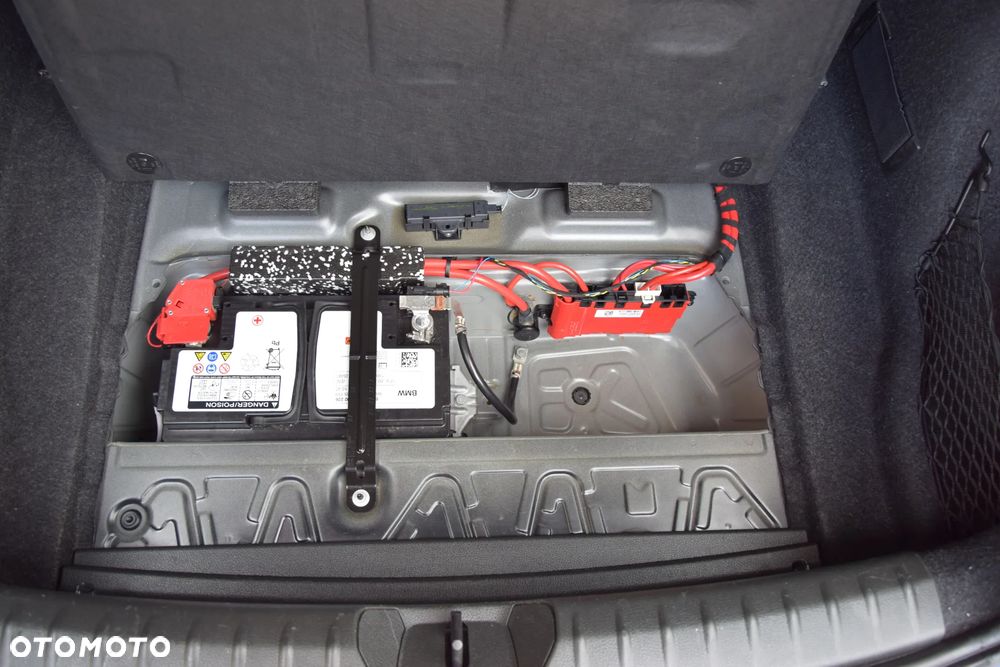 BMW Seria 1 118d DPF Edition Sport - 39