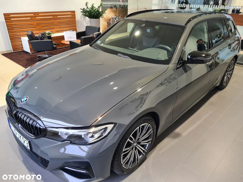 BMW Seria 3 330i xDrive M Sport sport - 35