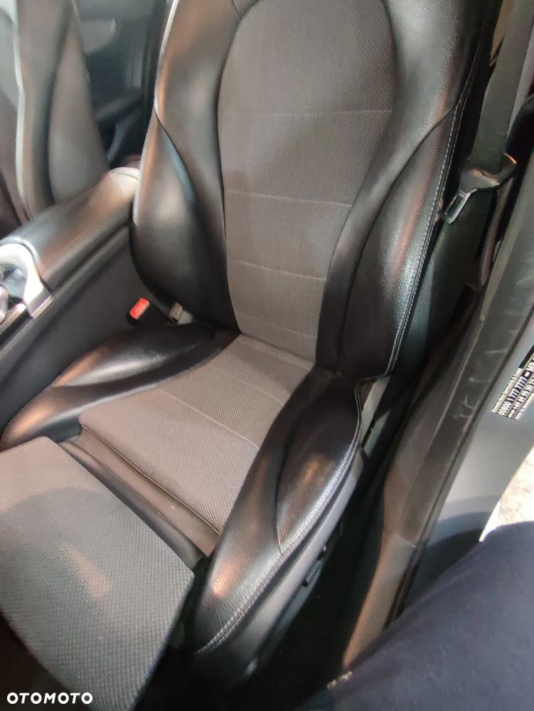 Mercedes-Benz Klasa C 200 (BlueTEC) d Avantgarde - 3