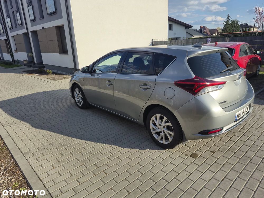 Toyota Auris Hybrid 135 Prestige - 5