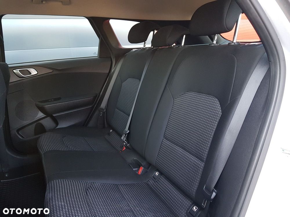 Kia Ceed 1.0 T-GDI S - 28