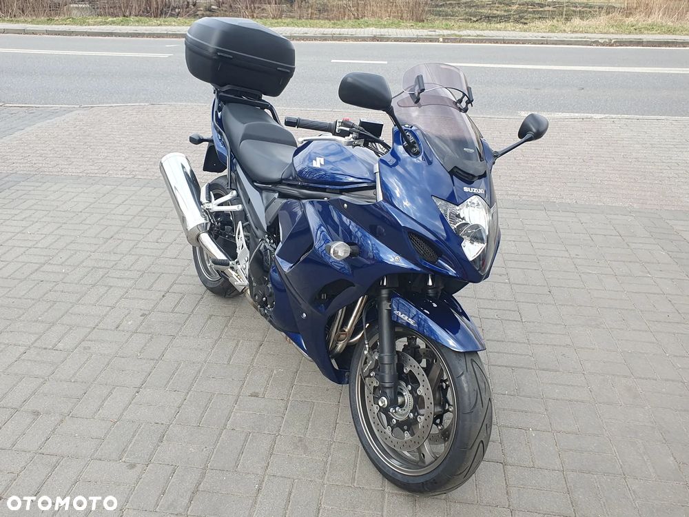 Suzuki GSX - 25
