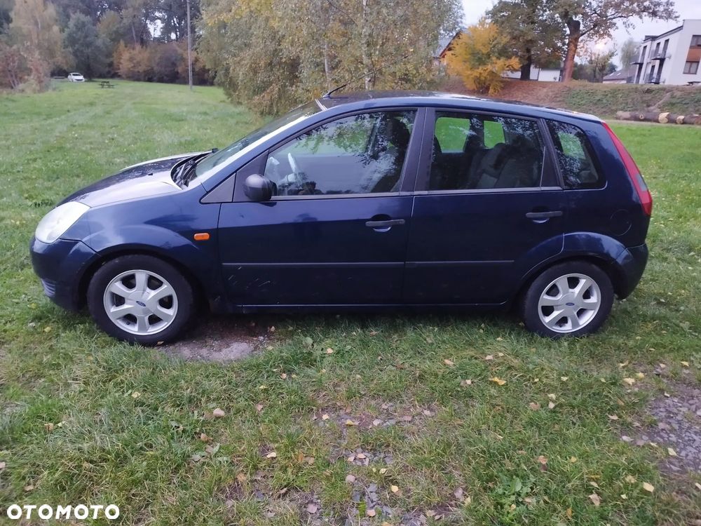 Ford Fiesta 1.3 - 8