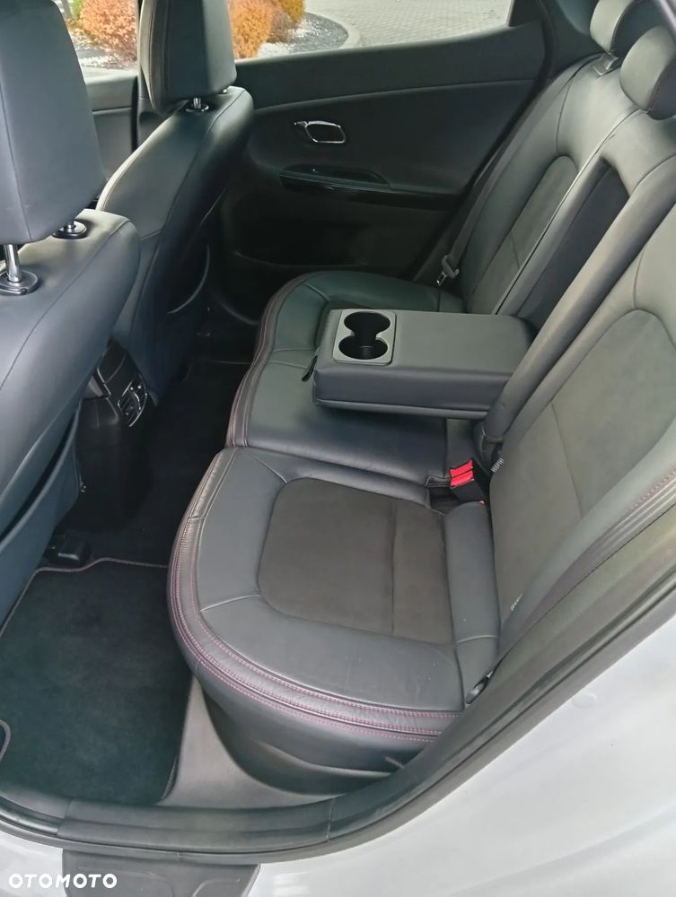 Kia Ceed Cee'd 1.6 T-GDI GT - 32