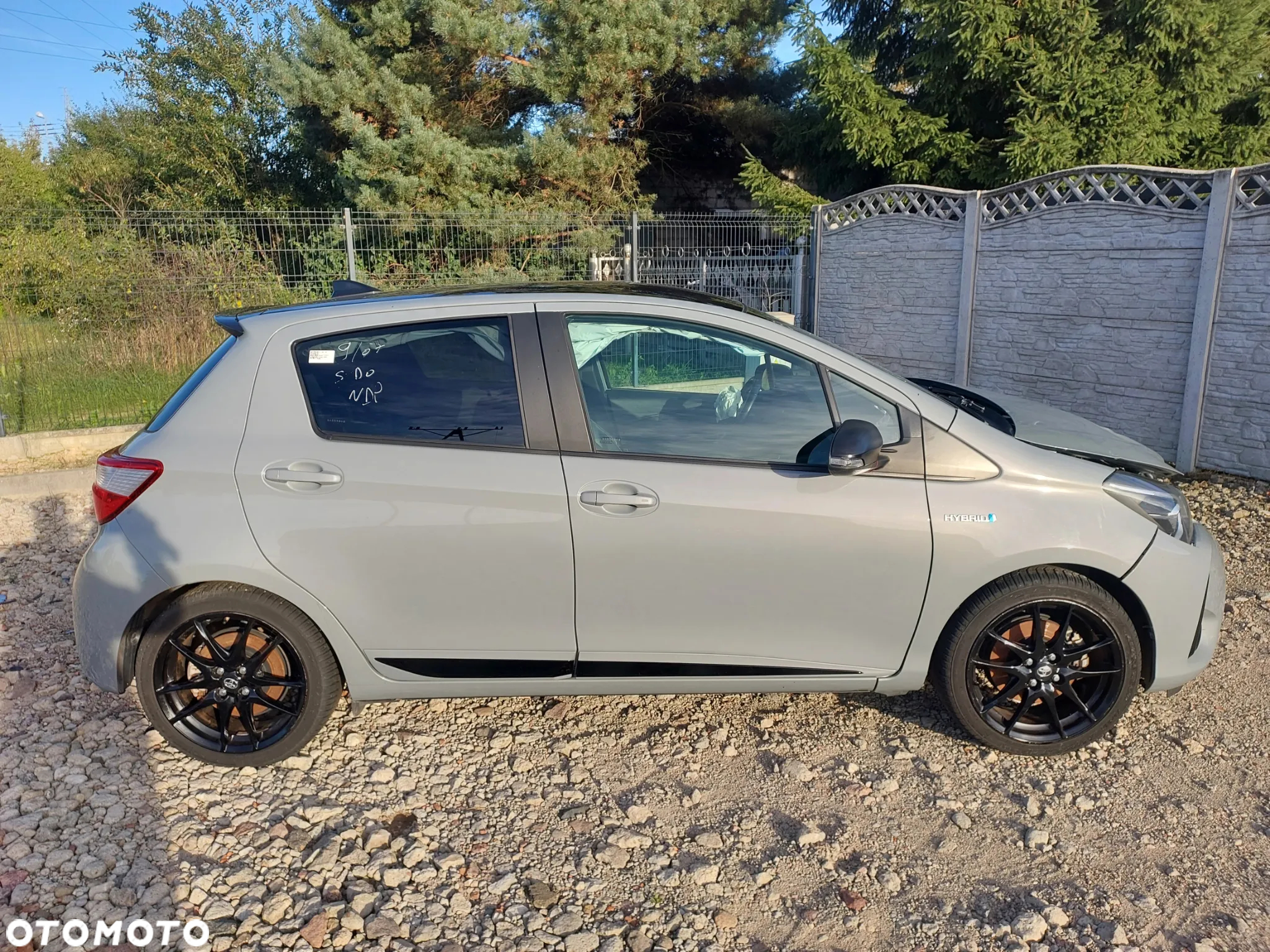 Toyota Yaris Hybrid 1.5 VVT-i GR Sport - 2