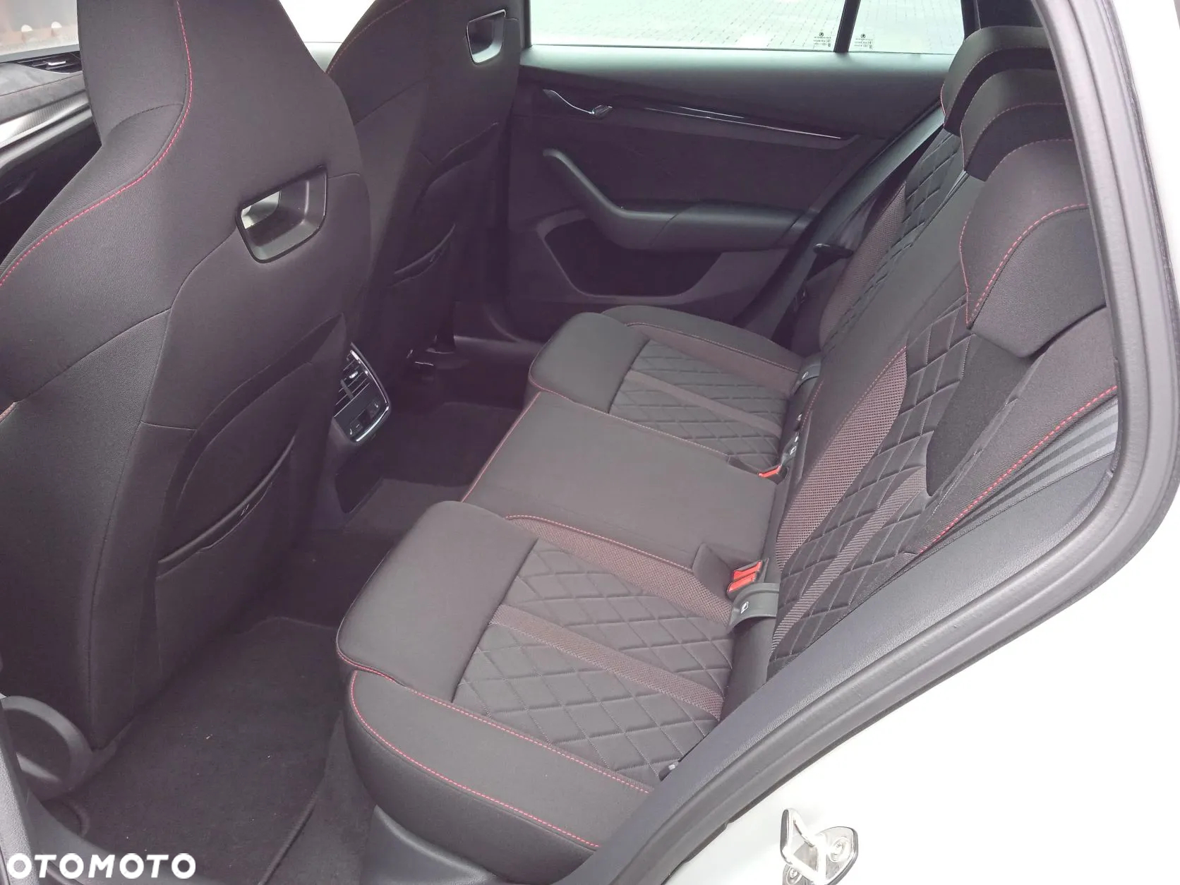 Skoda Octavia 2.0 TSI RS 245 DSG - 6