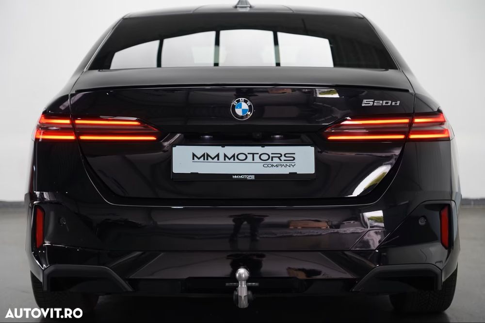 BMW Seria 5 520d Aut. - 11