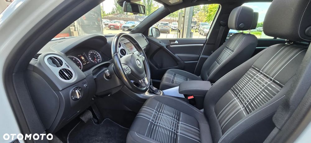 Volkswagen Tiguan 2.0 TDI SCR 4MOTION BlueMotion Technology DSG Exclusive - 32
