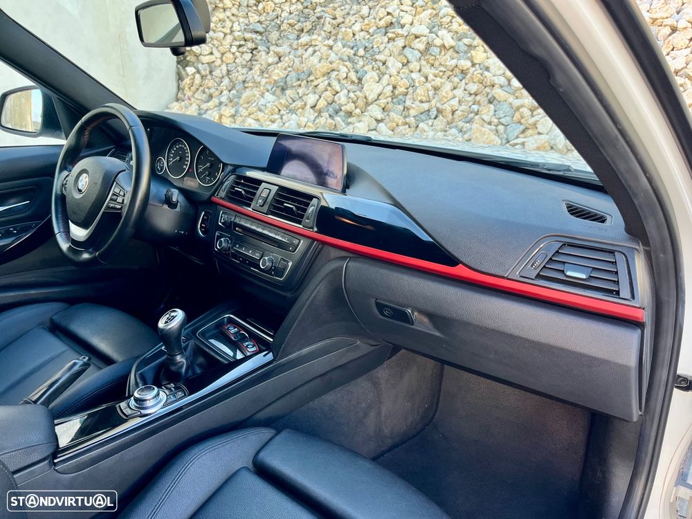 BMW 316 d Line Sport - 33